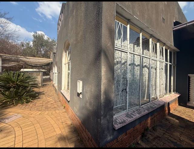 4 BEDROOM HOUSE FOR SALE IN VANDERBIJLPARK SE 7